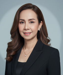 นางปิยานุช  จุฑาทิพรัตน์